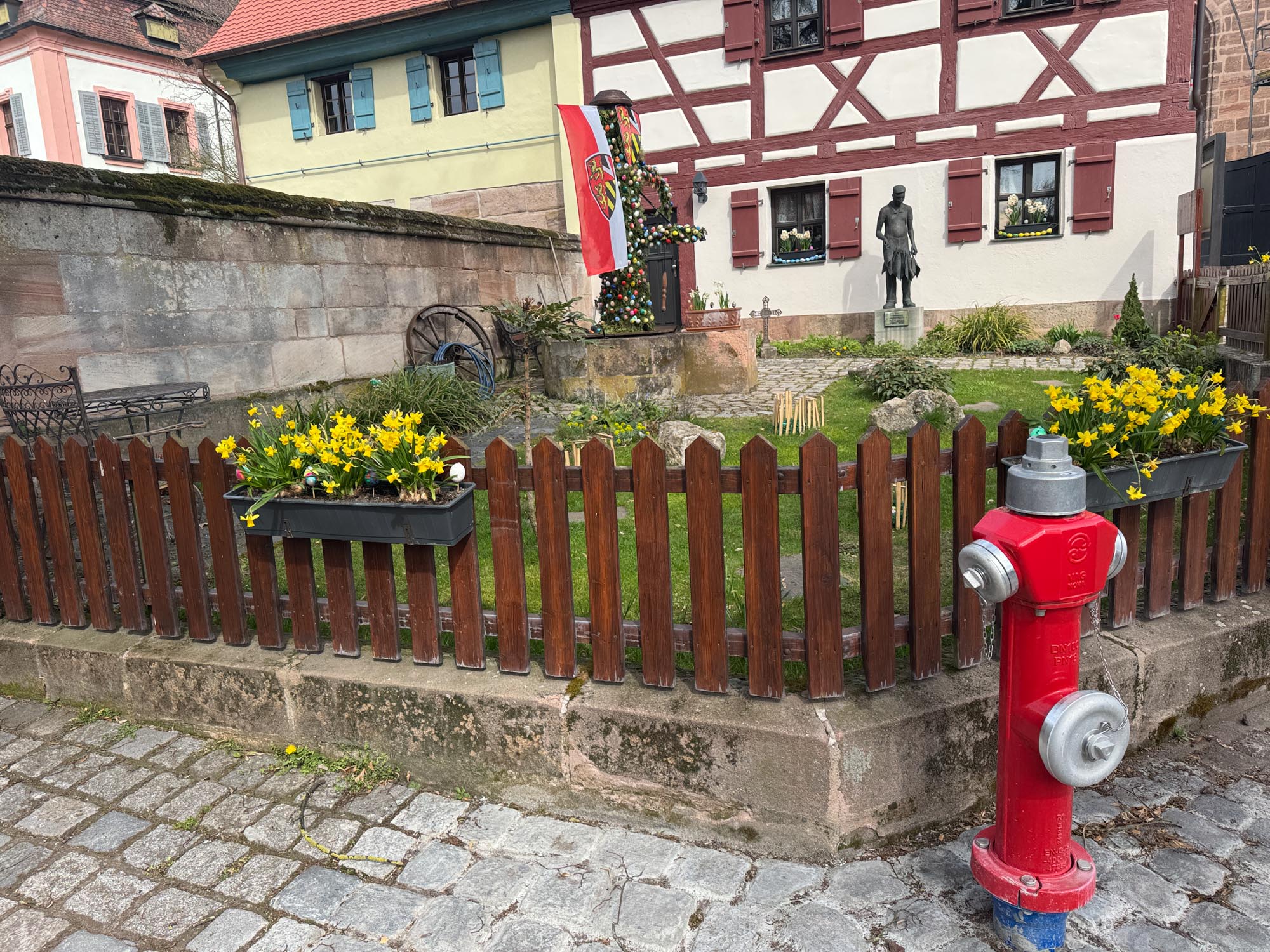 Roter Hydrant